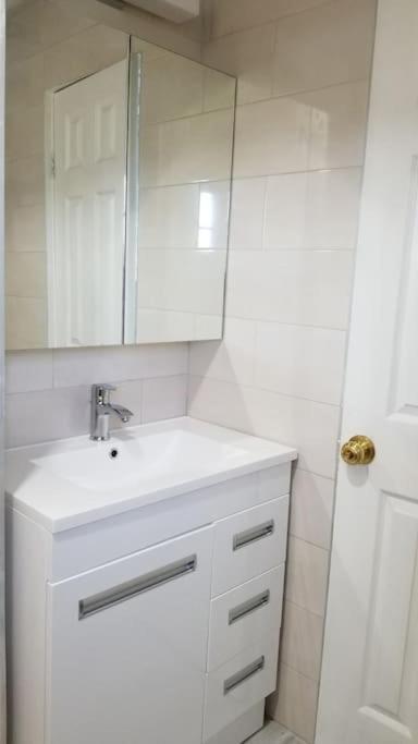 Ridgeview Suite 4 Kingston Ngoại thất bức ảnh